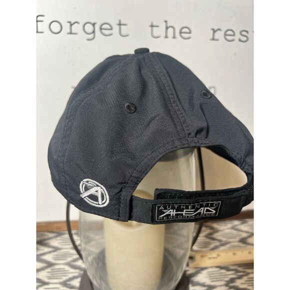 Sports Cap ISLEWORTH Black White Skull & Crossbones Ahead Performance - Picture 3 of 5